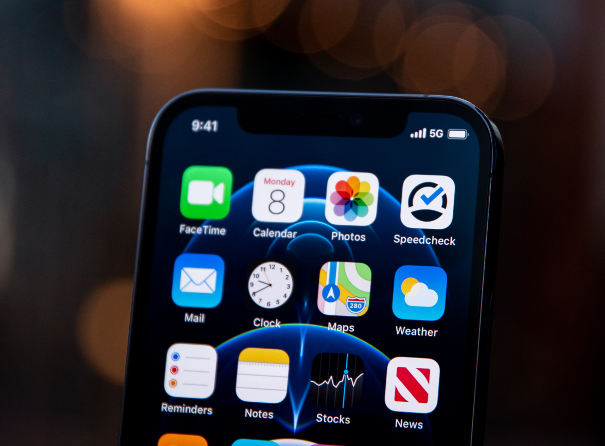 勃利苹果手机维修分享为什么 iPhone 12 在冬季会自动关机 